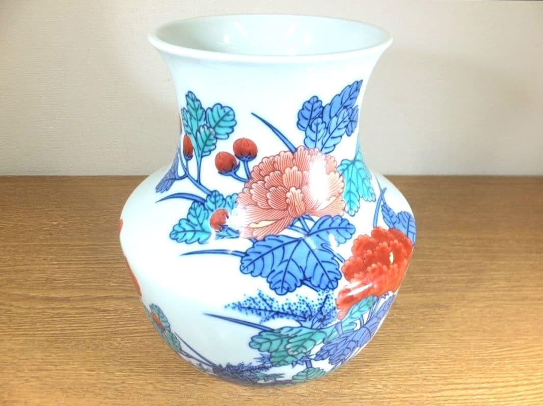 真作保証 13代 今泉今右衛門 錦芙蓉絵花瓶 人間国宝 (井上萬二) 佐賀県 Amazon.co.jp: 真作保証 13代 今泉今右衛門 錦芙蓉絵花瓶 人間国宝